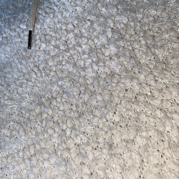 Garage Textured Fuzzy Hoodie - Picture 7 of 8